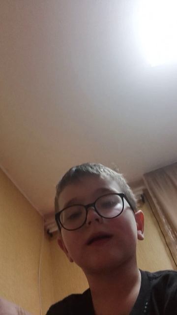 VID_20250211_194222.mp4