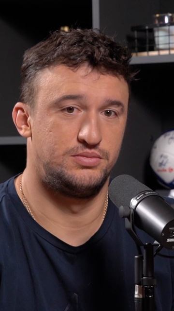 КАК ИЗБЕЖАТЬ ТРАВМ В ВОЛЕЙБОЛЕ? Андрей Титич #shorts #лицаволейбола #волейбол #volleyball #интервью