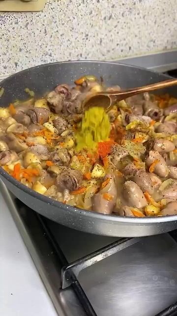 🍲 Куриные сердечки с овощами