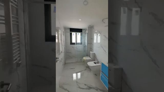 Продажа в Барселоне - показ квартиры в новостройке 23 год