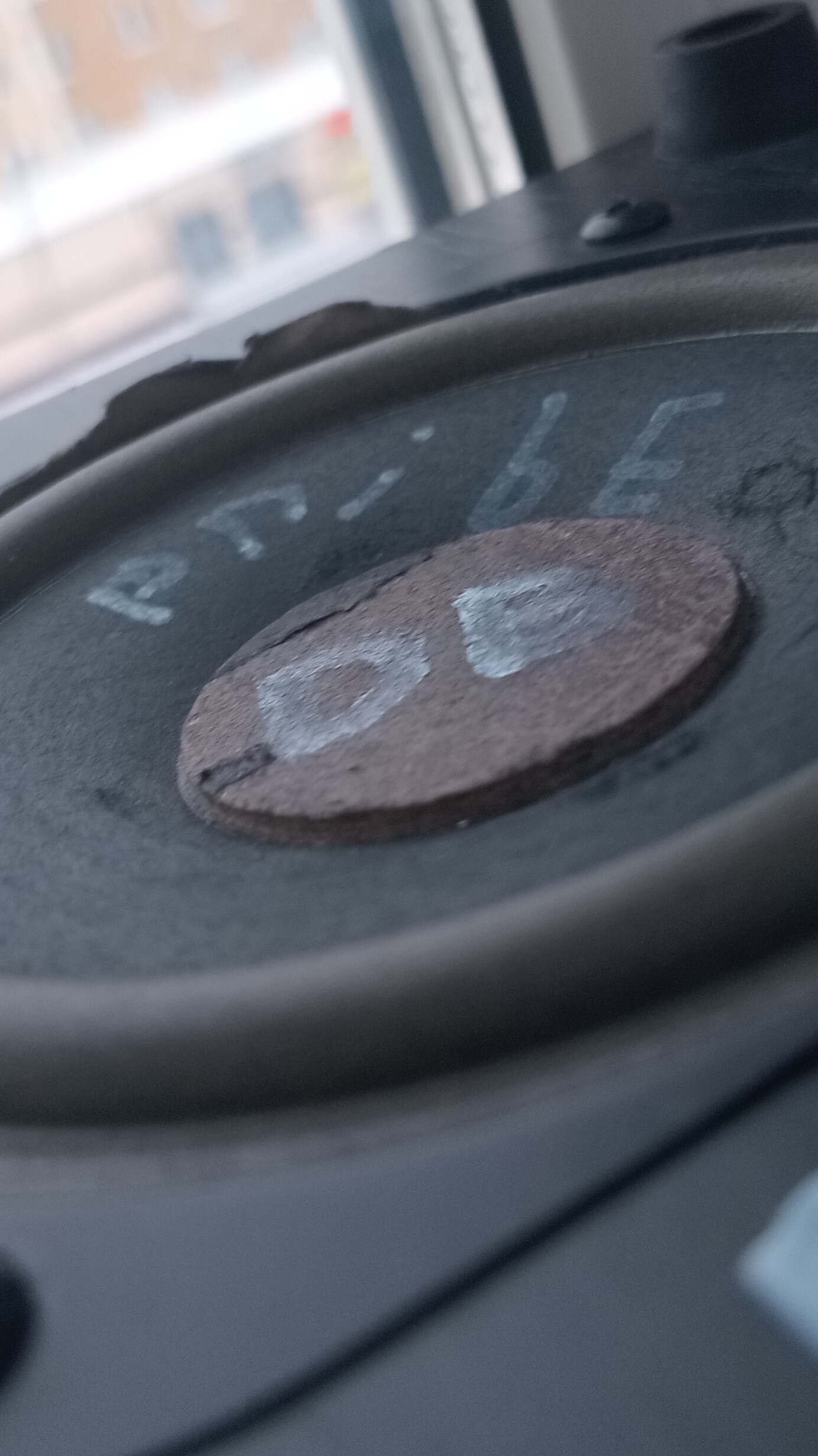 Вот такой у меня сабвуфер