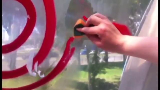 Как_смыть_граффити_с_поликарбоната