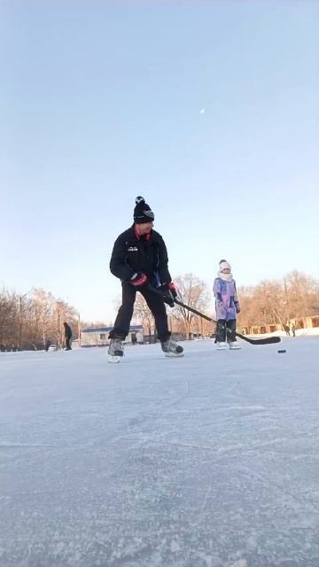 Игра с шайбой