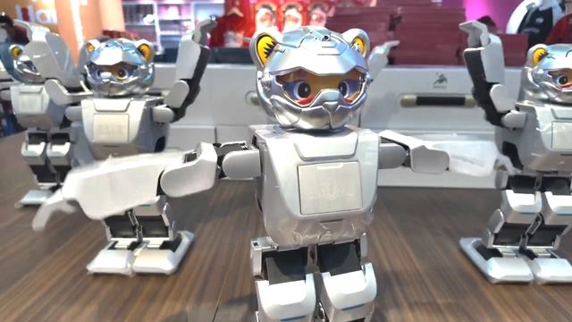 🤖Танец мини-роботов на Зимних играх в Харбине