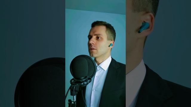 Спел советскую песню "Хотят ли русские войны" в манере Георга Отса