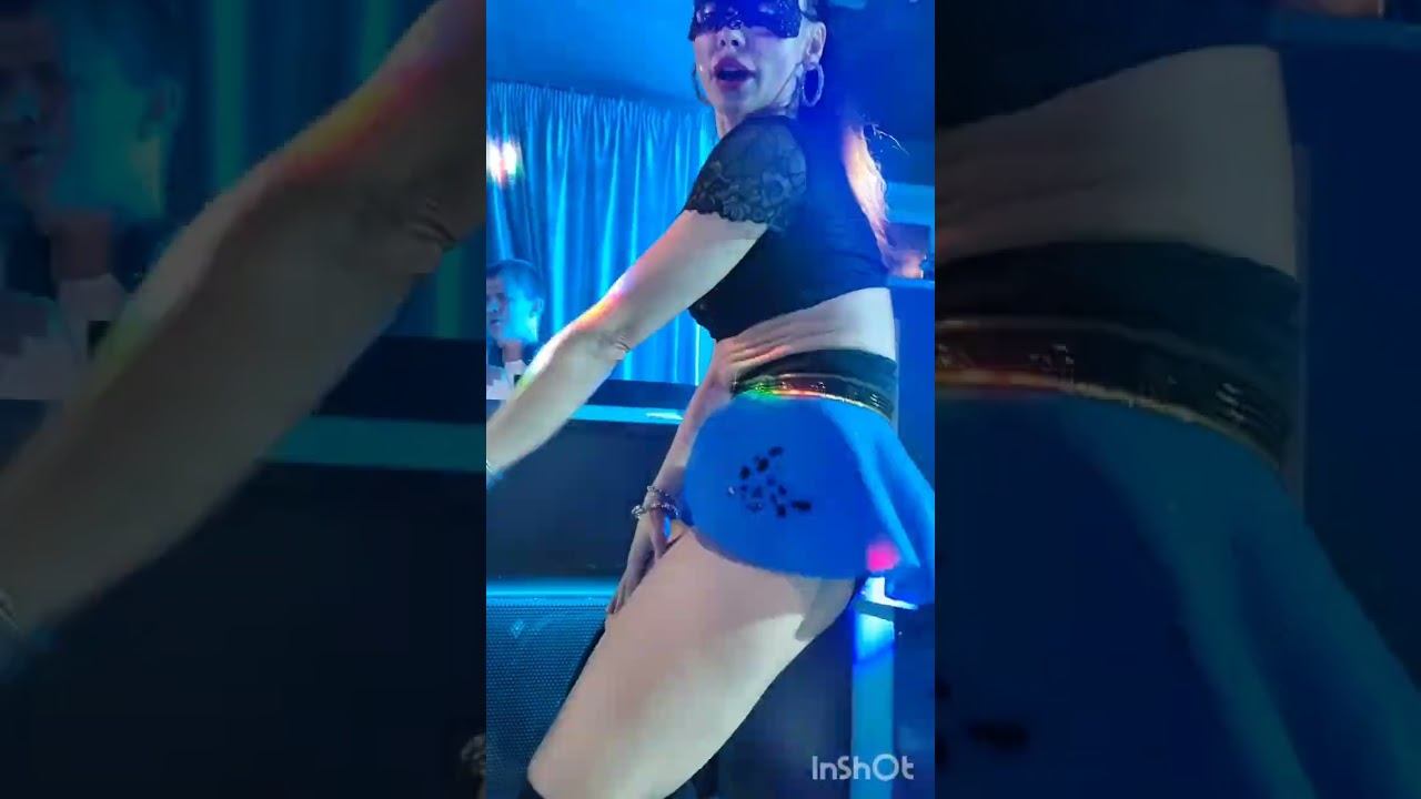 Гоу-гоу в клубе