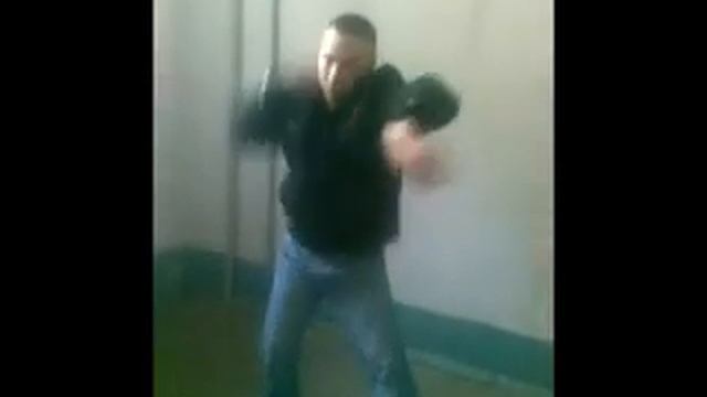 чувака накурили.mp4