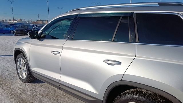 Skoda Kodiaq 2,0 л. Бензин РКПП  (180 л.с.) 4WD 2019