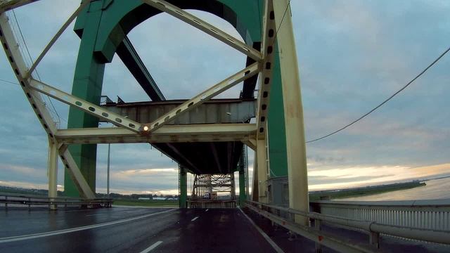 развод моста17г