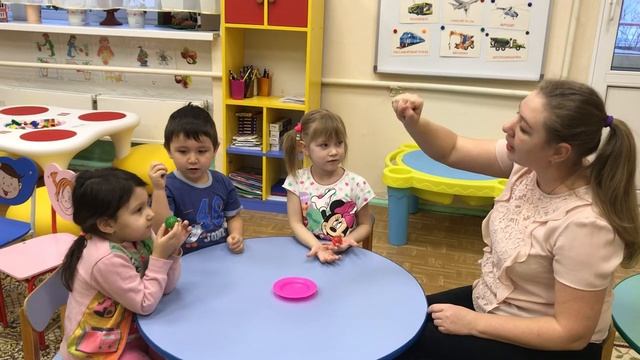 Пальчиковая гимнастика шариками Су-джок