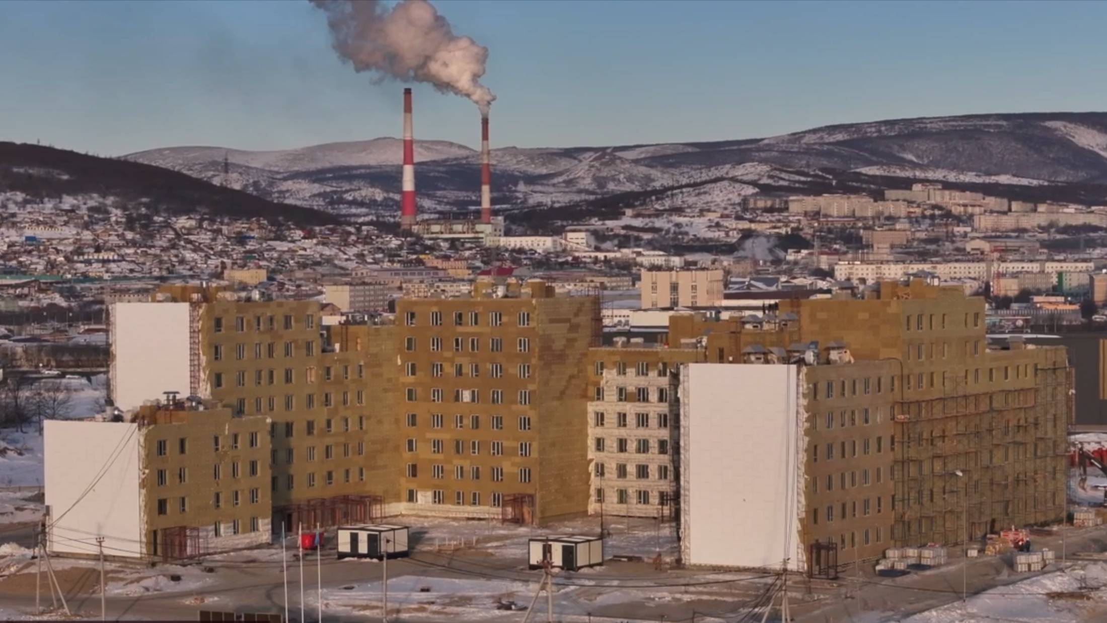 К отделочным работам приступили на первом доме в ЖК «Гороховое поле» в Магадане