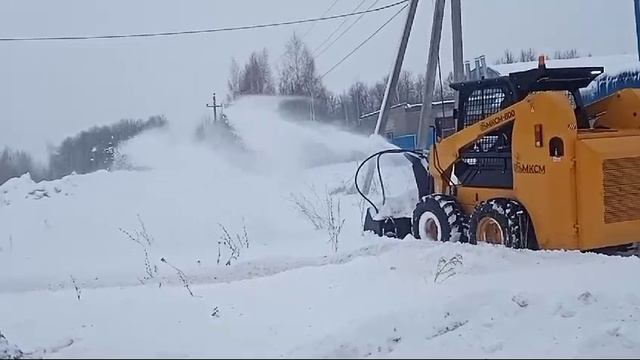 снегоротор на минипогрузчик МКСМ