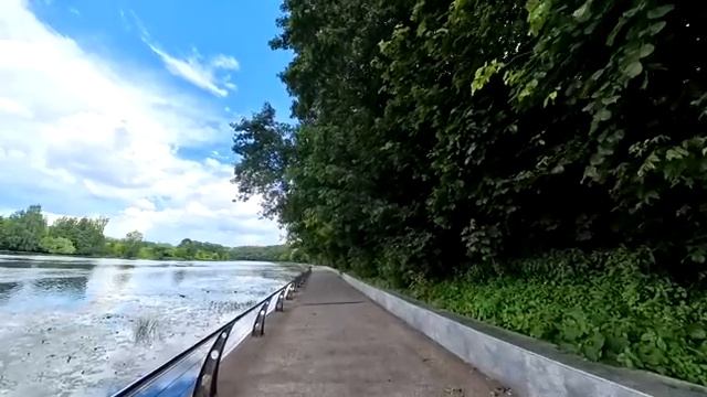 Кто взял на работу эту белоручку! - орал хозяин ресторана… А когда на юбилее именинник упал под стол
