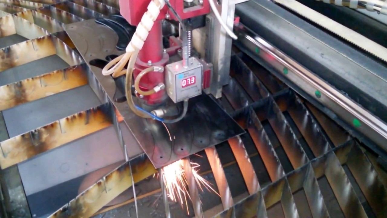 Резка нержавейки CO2 лазером 1,5 мм