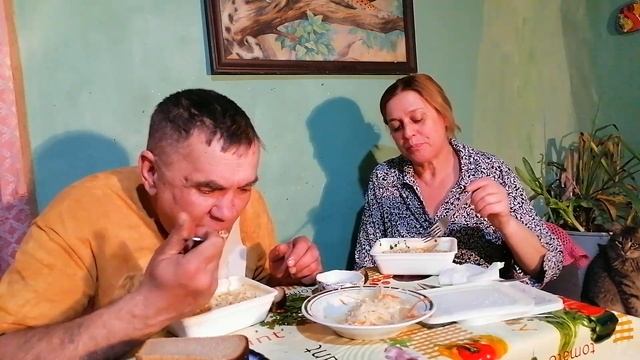 Ногой надо было глаз потереть. Жизнь в деревне