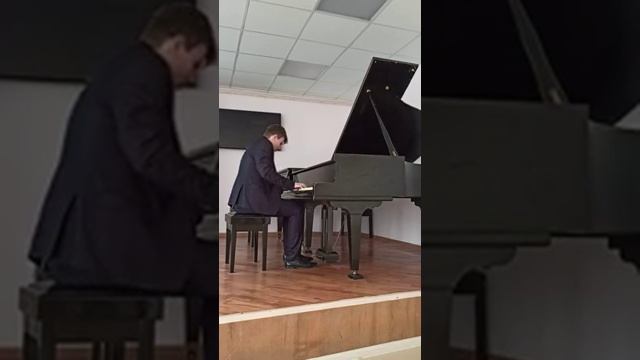 И.С.Бах - ХТК 2том, Прелюдия и фуга c-moll. Исп. Пальчиков Богдан