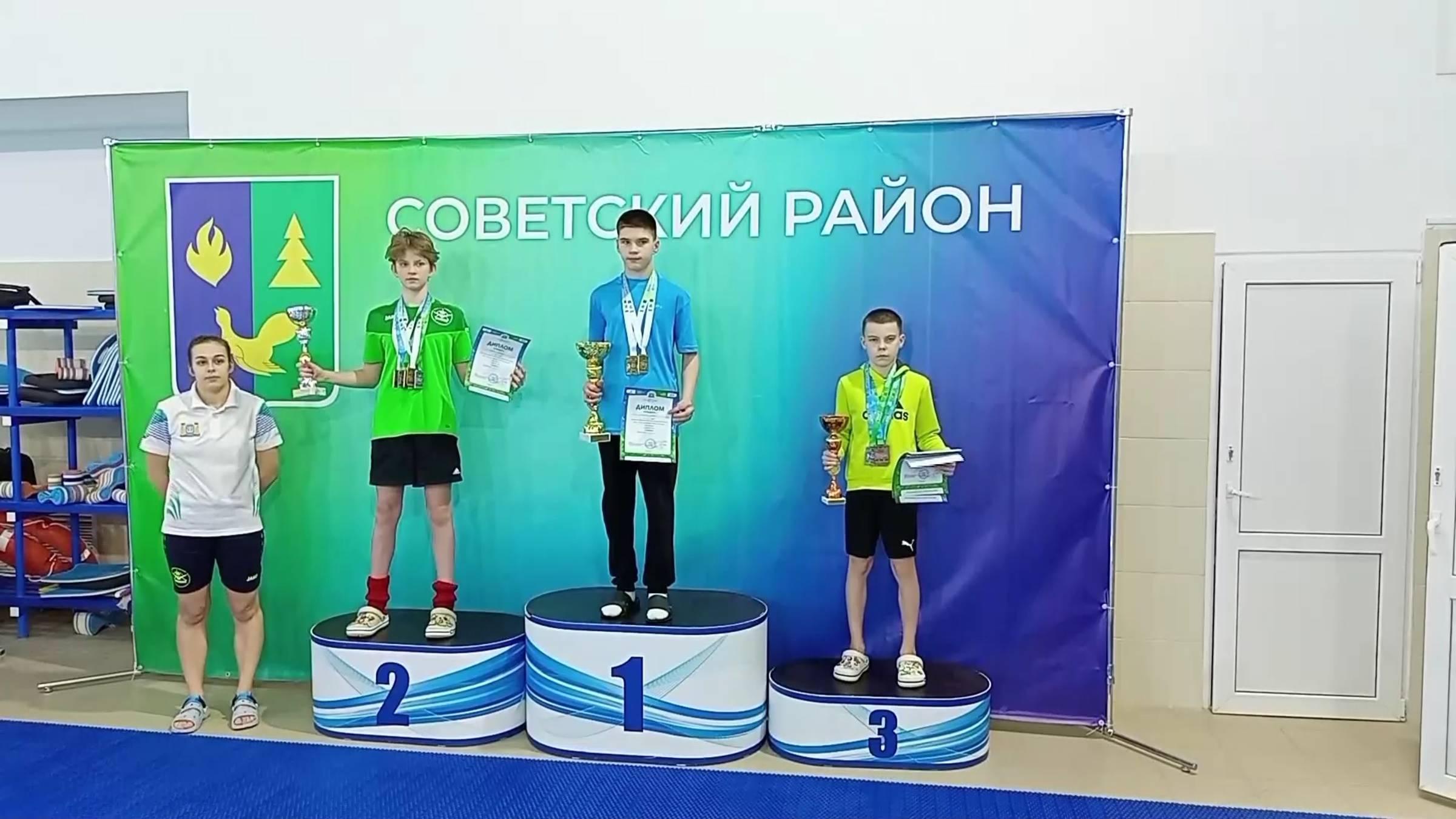 В Советском на зональном первенстве Югры по плаванию разыграли 140 комплектов наград