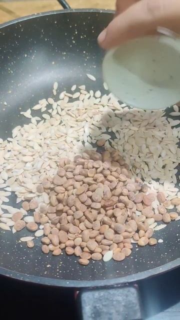 Roasted Seeds | Sunflower Seeds | Healthy Snacks | Diet Food #subscribe #shorts #youtubeshorts #foo
