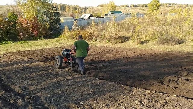 Патриот Урал м. Пахата плугом