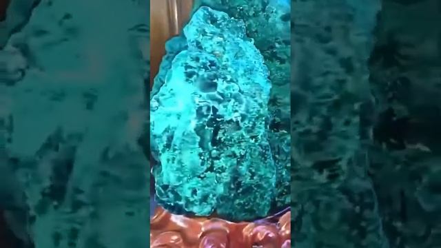 Камень. Минерал. Малахит. 13.5кг. Конго