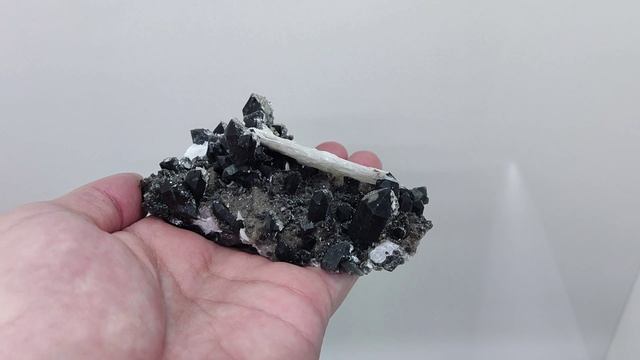 Друза Чёрный Кварц Морион с Апофиллитом и Папиршпатом