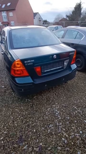 Suzuki Liana
