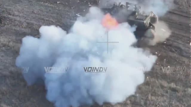 Операторы FPV 40 гвардейской бригады морской пехоты группировки Восток сожгли ББМ противника