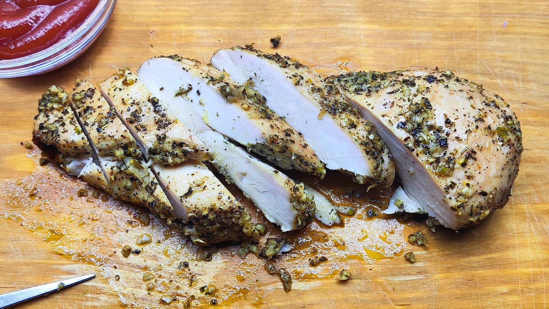 Запеченная куриная грудка в чесночном маринаде - Очень простой рецепт
