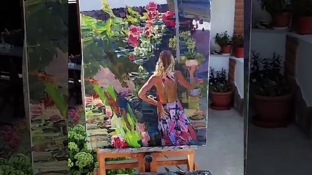 ДОМ у моря ХУДОЖНИКА АЛЕКСЕЯ ПЕТРУХИНА. ХУДОЖНИК ПИШЕТ КАРТИНУ С РОЗАМИ И ФИГУРОЙ В СВОЕМ САДУ.