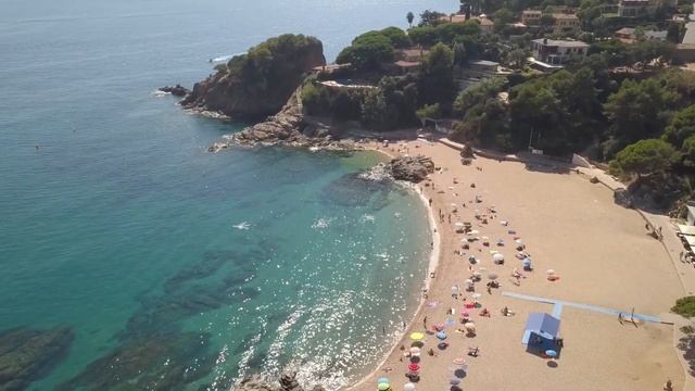 Купить виллу на море в Испании с оплатой в рублях, на Коста Брава