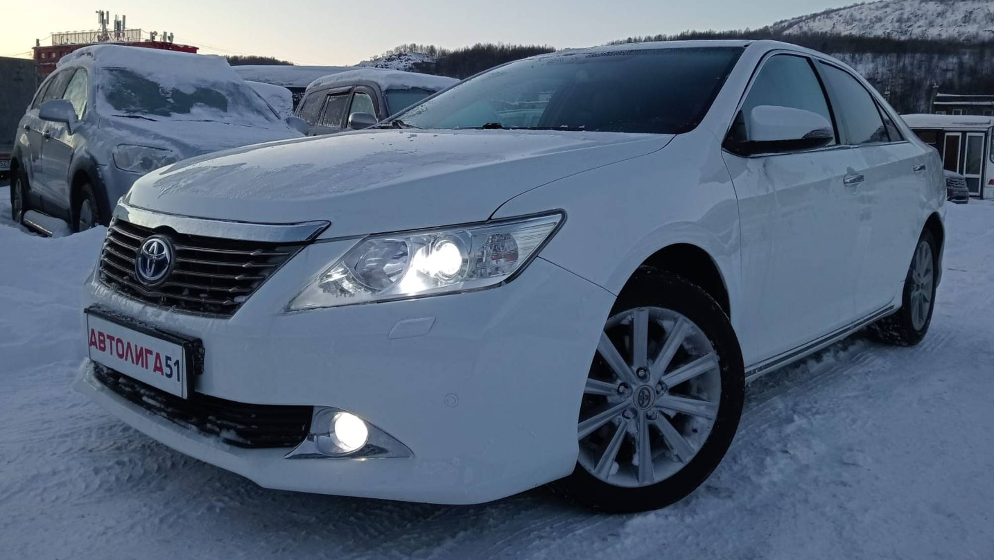 Toyota Camry 2.5 AT (181 л.с.), 2012 год