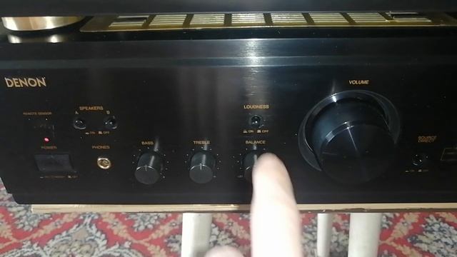 Denon PMA-1055R Видео работы перед отправкой покупателю.