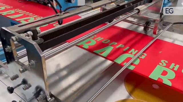 Машина для производства нетканых пакетов ZXL-E700