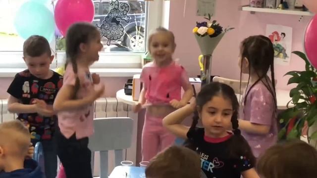 Коктейльная вечеринка в саду!