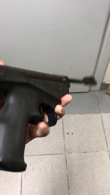 Пневматический пистолет иж