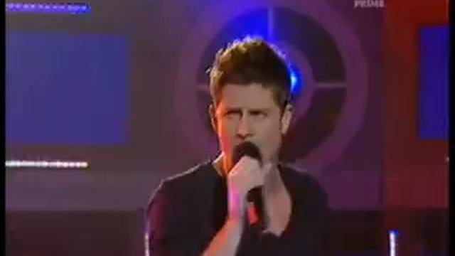 Paul and Jade sing All Shook Up on Week 8 of It Takes Two