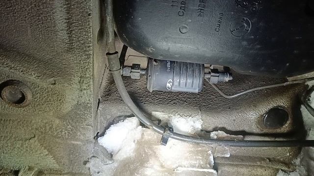 Замена топливного фильтра Лада Гранта ФЛ своими руками