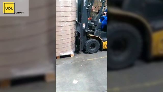 Сравнение работы на эстакаде. Электромобильный погрузчик SHANN и электропогрузчик Komatsu.