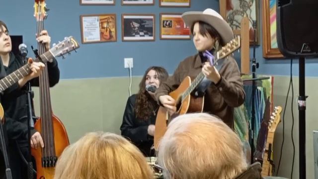 10.02.2025. "ВЕСЁЛЫЙ ДИЛИЖАНС" в Шахматном Бард-клубе "Октябрьский". ПОРУШКА-ПАРАНЯ.