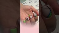 Стильный дизайн маникюра
