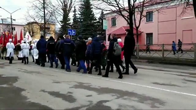 Митинг в Старой Руссе, посвящённый Дню освобождения города от немецко-фашистских захватчиков