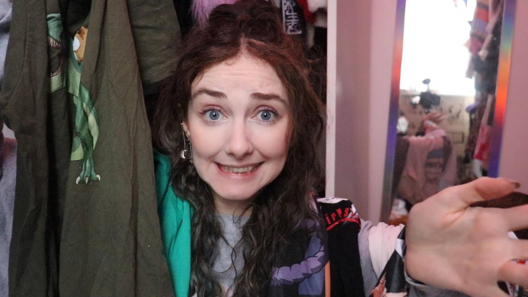 [VisualSounds1 ASMR] Cleaning out my Closet (First time in years!)