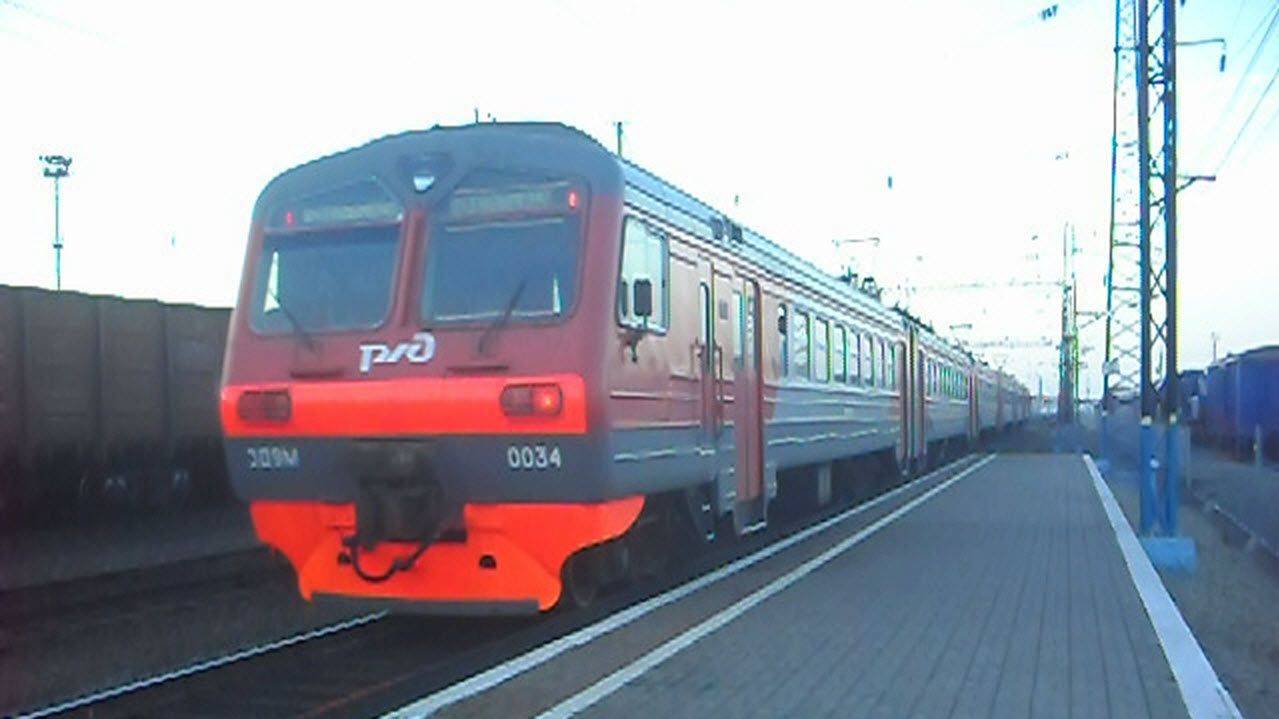 Электропоезд ЭД9М-0034. Покатушки от Присягино до Развилки+отправление.