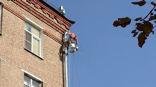 Ремонт водосточной системы кровли https://stroyalp.ru/remont_krovli.php
