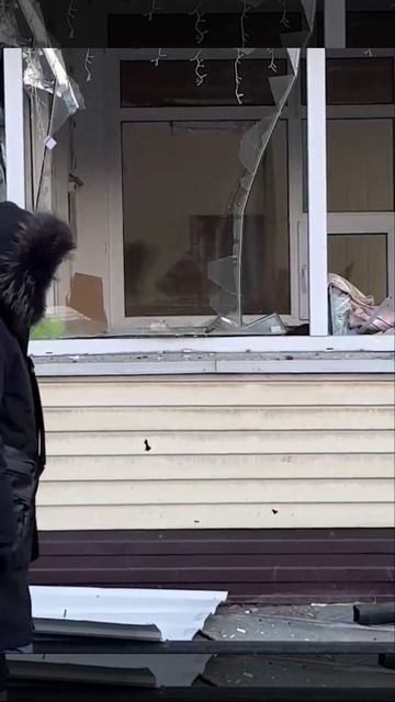 🔥 Последствия ракетного удара по Киеву
Кадры последствий массированного ракетного удара по объекта