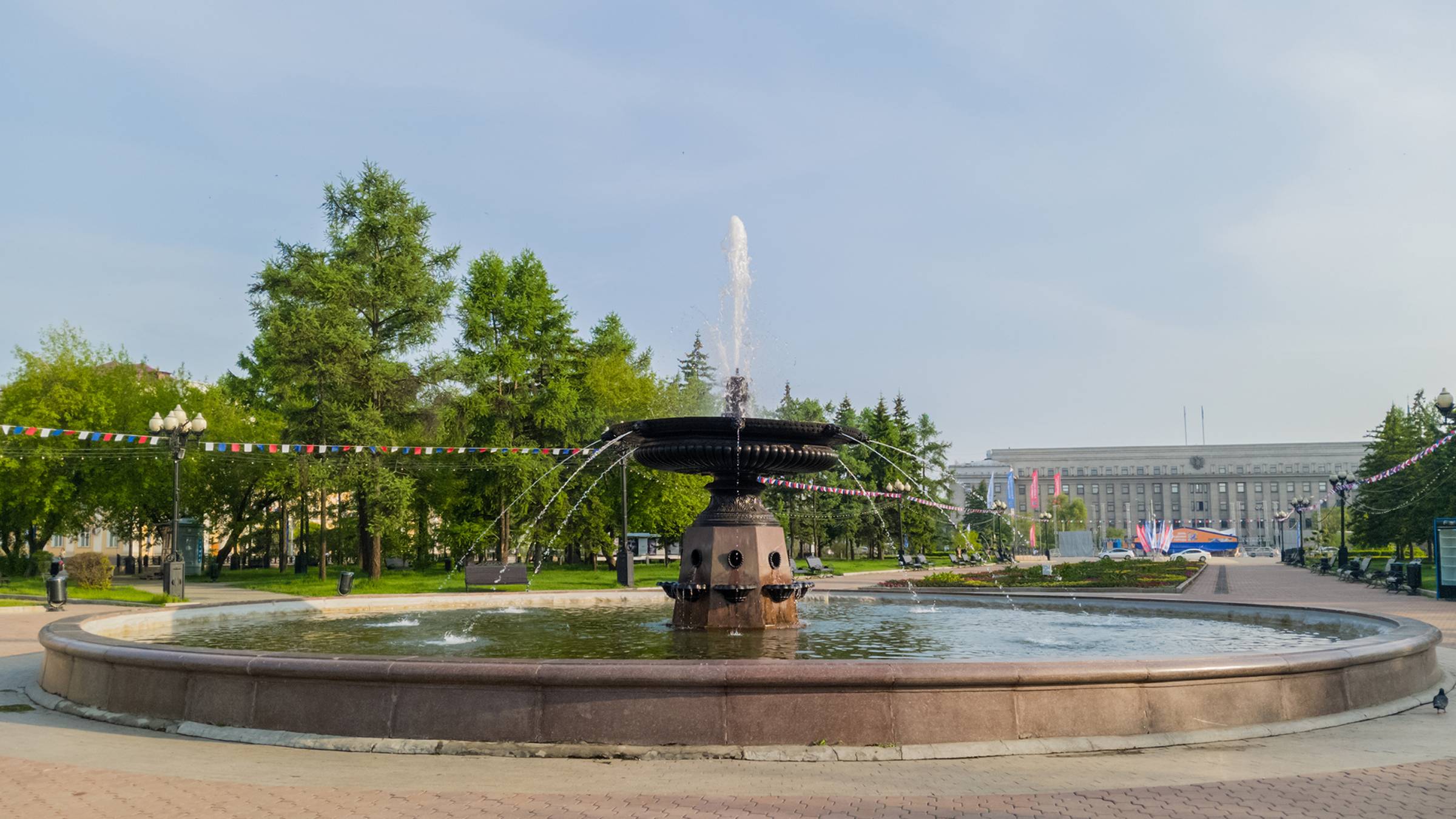 Оживись мгновение