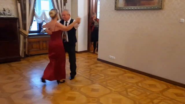 А в усадьбе _Падает снег_💝.mp4