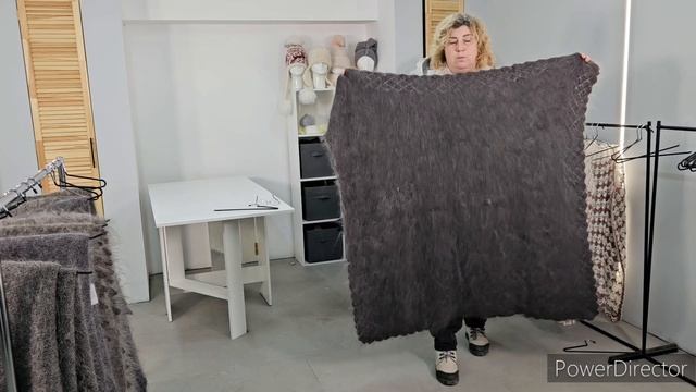 ПУХОВЫЕ СЕРЫЕ ПЛАТОЧКИ НЕДОРОГО 89608709467