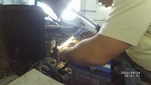 RAV4 2013 ,БЕНЗИН 2 0 4WD,НЕ ЗАВОДИТЬСЯ.