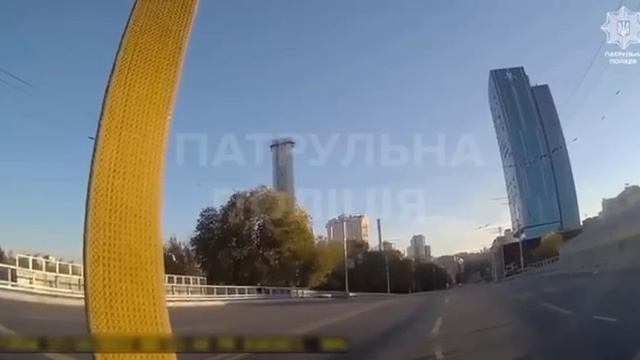 Киевская полиция пытается сбить Герань-2, осень 2022